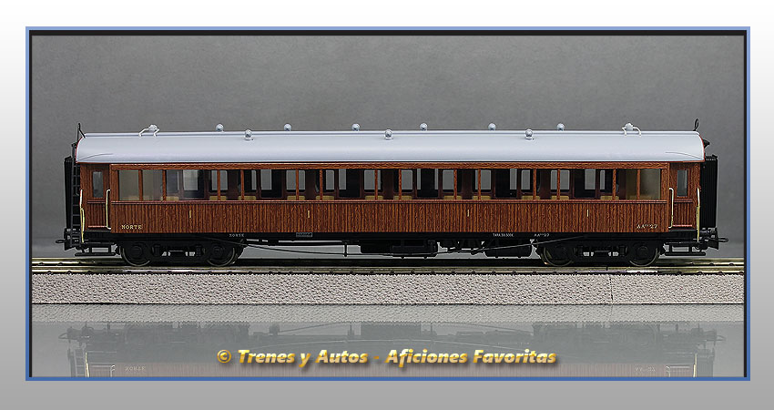 Coche pasajeros madera Largo Recorrido AAfhv-27 - Norte